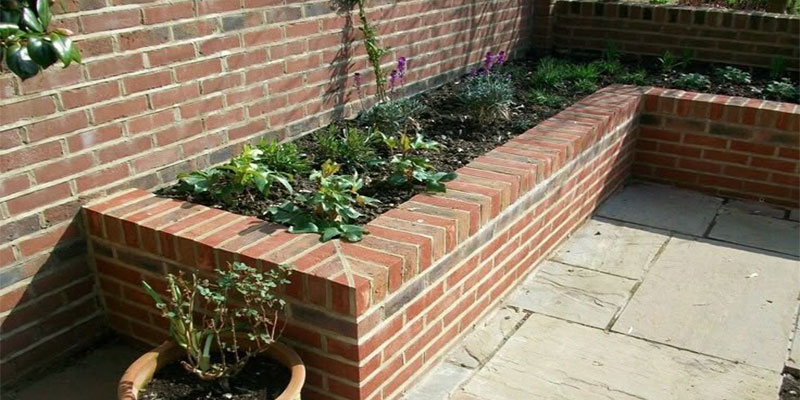 آجر مناسب برای دور باغچه کدام است؟